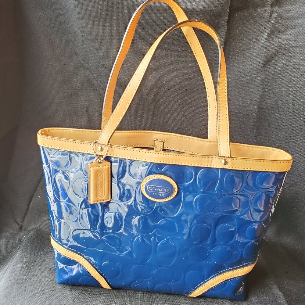 Coach Peyton Embossed Patent Leather Tote Purse